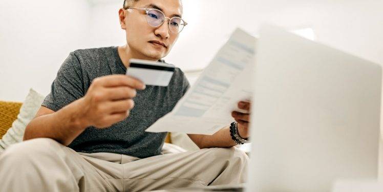 Tips For a Debt Payoff Strategy